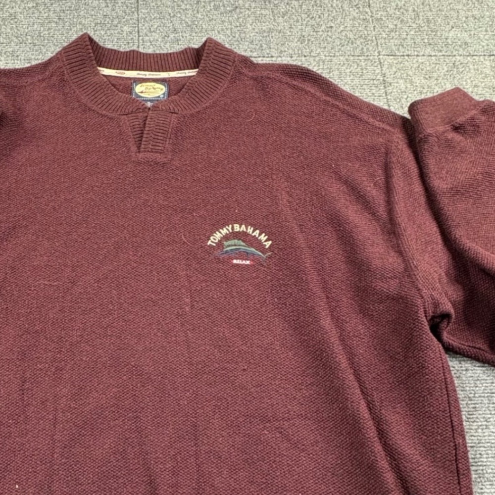 Tommy Bahama Relax Mens Medium Burgundy Cotton Knit Pullover Sweater Logo Maroon